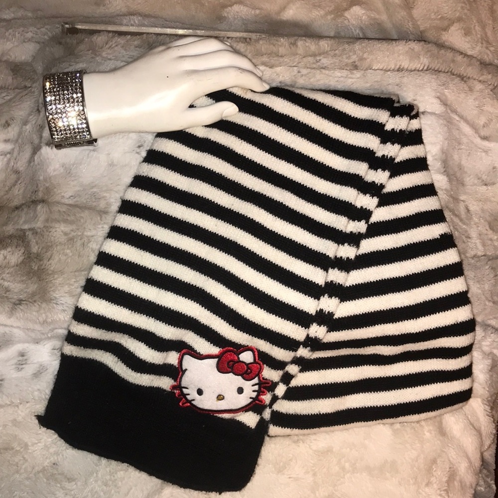 Sanrio Hello Kitty Scarf